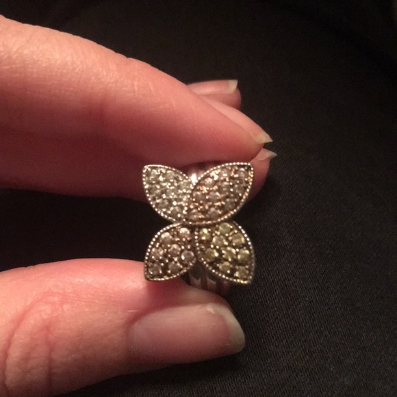 Two tone 925 sterling flower ring - Picture 2 of 4